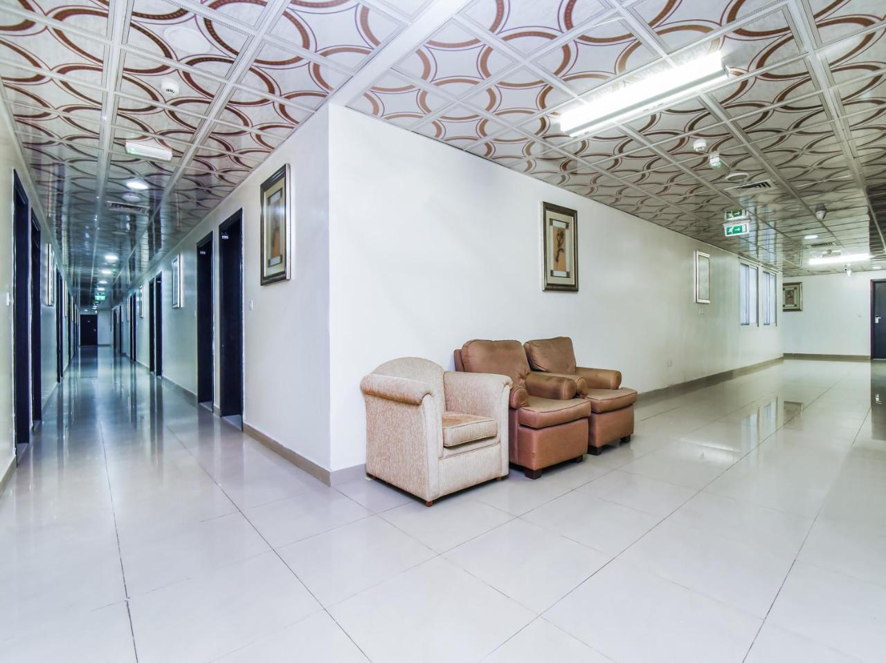 Oyo 138 Empire Hotel Apartments Dubai Eksteriør billede