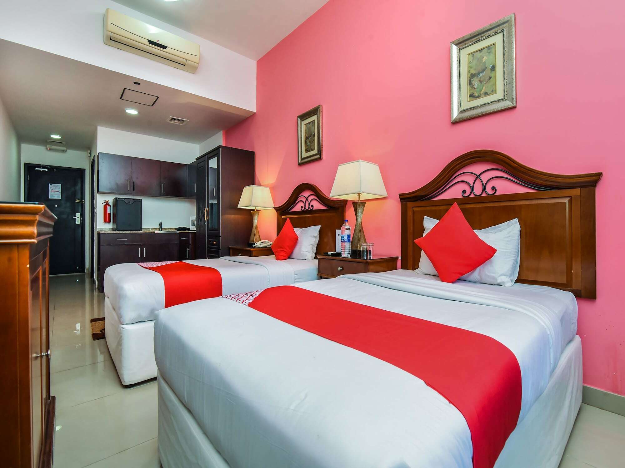 Oyo 138 Empire Hotel Apartments Dubai Eksteriør billede